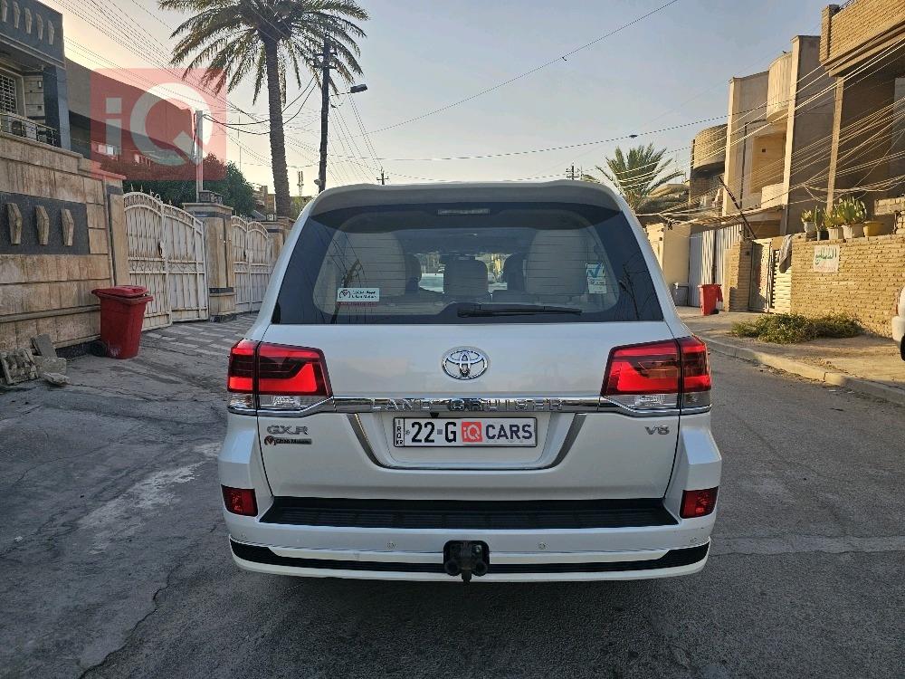 تويوتا لاند كروزر